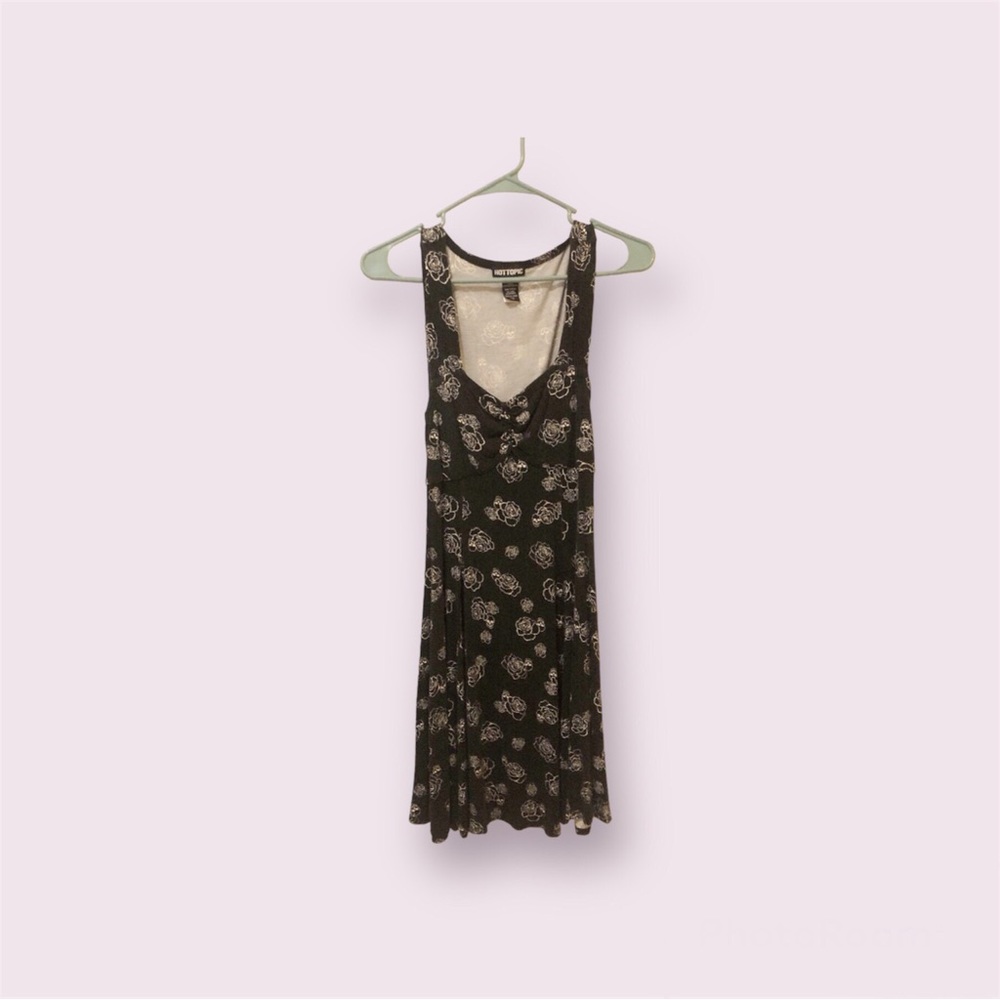 Hot Topic Black and White Skull and Rose Print Dress | Size Small